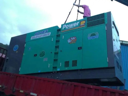 娄星柴油发电机组转速不稳定时，如何对发动机进行维护？