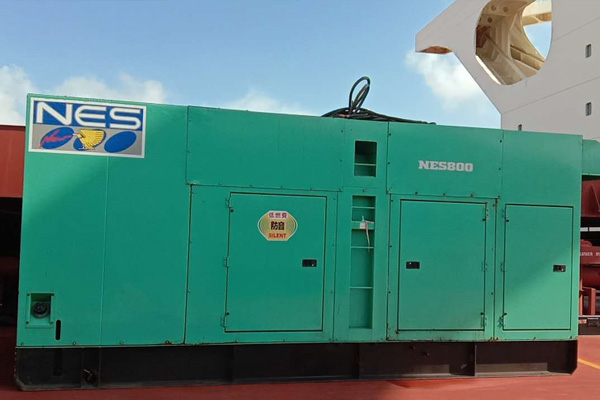 娄星如何检测发电机组中性点接地是否良好？