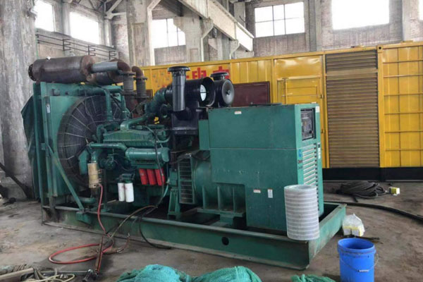 娄星发电机组的空气滤清器应该如何保养？