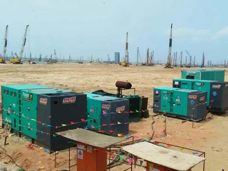 娄星如何检查和清洗空气滤清器？