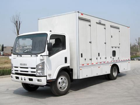 娄星如何判断冬季柴油发电机组启动失败是由电气系统故障引起的？